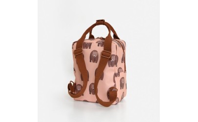 Backpack-Bear-Studio Ditte-  traveling child packpack