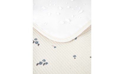 Mozart Waterproof changing pad lily blue Nobodinoz Petit-Toi