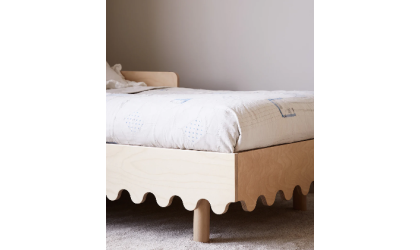 Lit enfant en bouleau Œuf – Design intemporel et durable