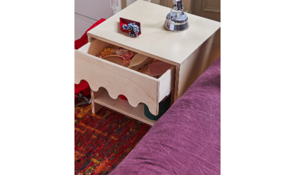 Moss bedside table - Bold, functional design