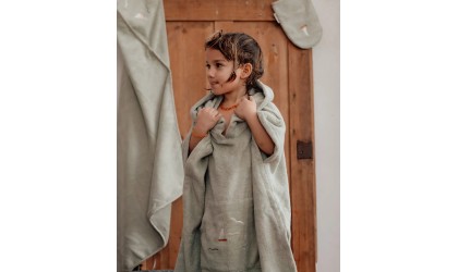 PUK BATH PONCHO, SAILBOATS - Dear April