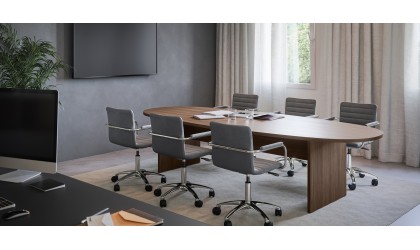 Chaise Cinquanta3 – Confort, style et ergonomie pour bureau