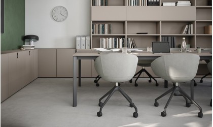 Cinquanta3 Chair – Comfort, Style, and Ergonomics for the Office