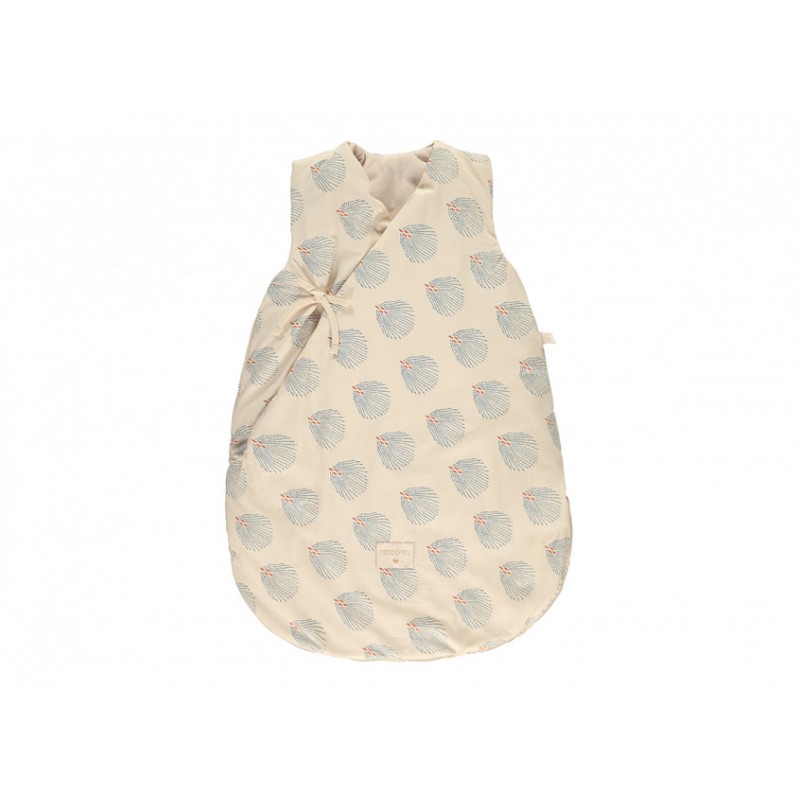 winter-sleeping-bag-snowy-blue-gatsby-cream-nobodinoz-petit-toi-lausanne