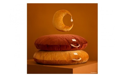velvet-cushion-pierrot-moon-farniente-yellow-nobodinoz-petit-toi-lausanne
