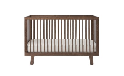Lit de bébé Sparrow – Noyer