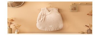 gigoteuse-hiver-snowy-willow-dune-nobodinoz-petit-toi-lausanne