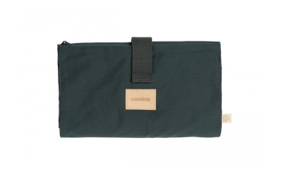 waterproof-changing-pad-baby-carbon-blue-nobodinoz-petit-toi-lausanne