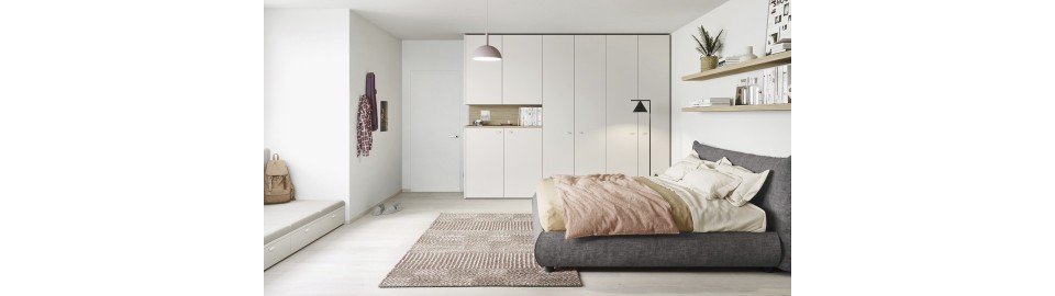 Wardrobes and dressing rooms for teenage bedrooms